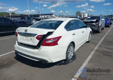 2018 Nissan Altima 2.5 S z USA, uszkodzony, nr VIN 1N4AL3APXJC104834